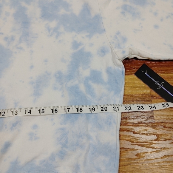 AR-33 Blue Tie Dye Sweatshirt & Short Set Large - Picture 9 of 14